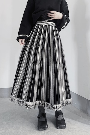 Stripe knit fringe skirt