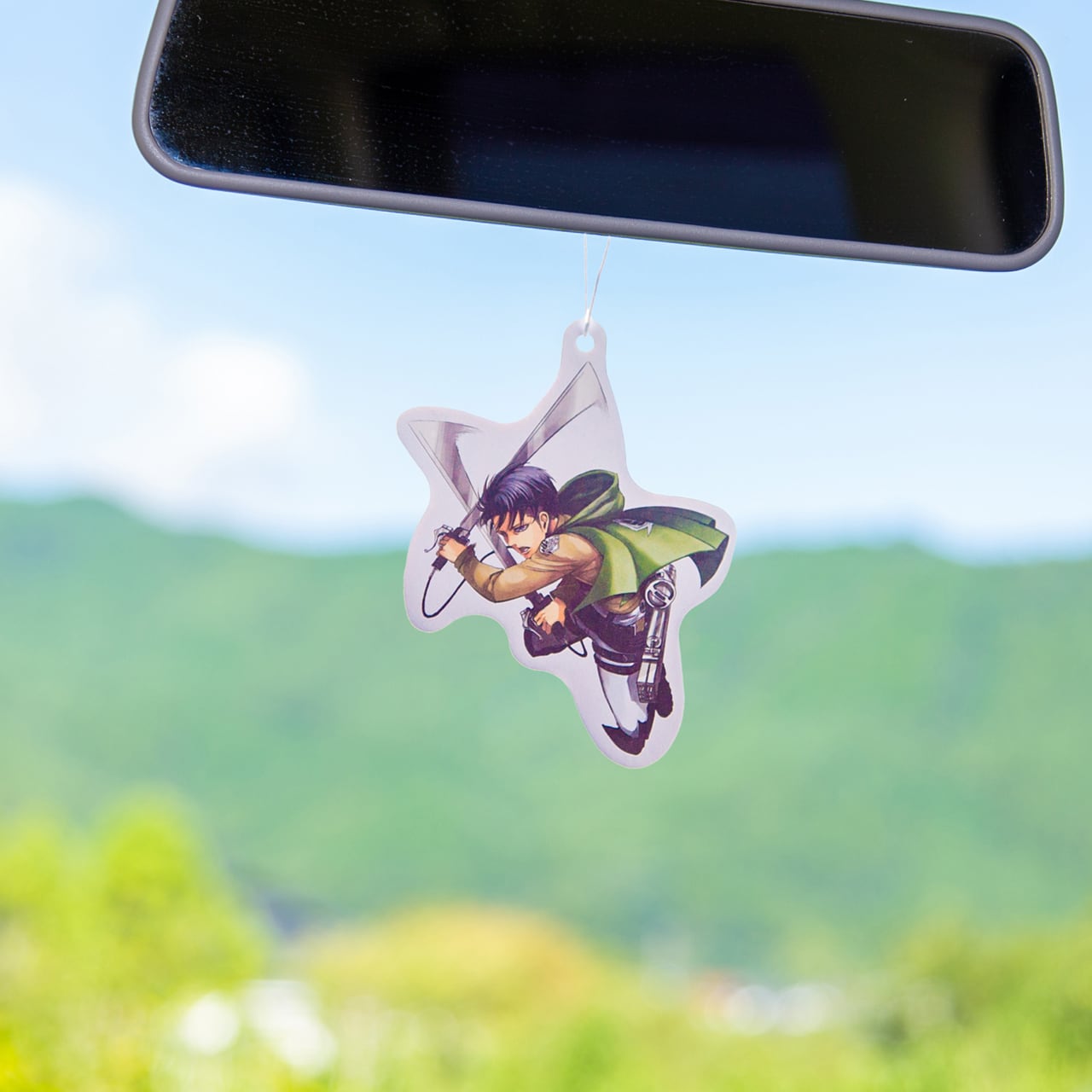 進撃の巨人』エアーフレッシュナー リヴァイv2（ブラックアイスの香り