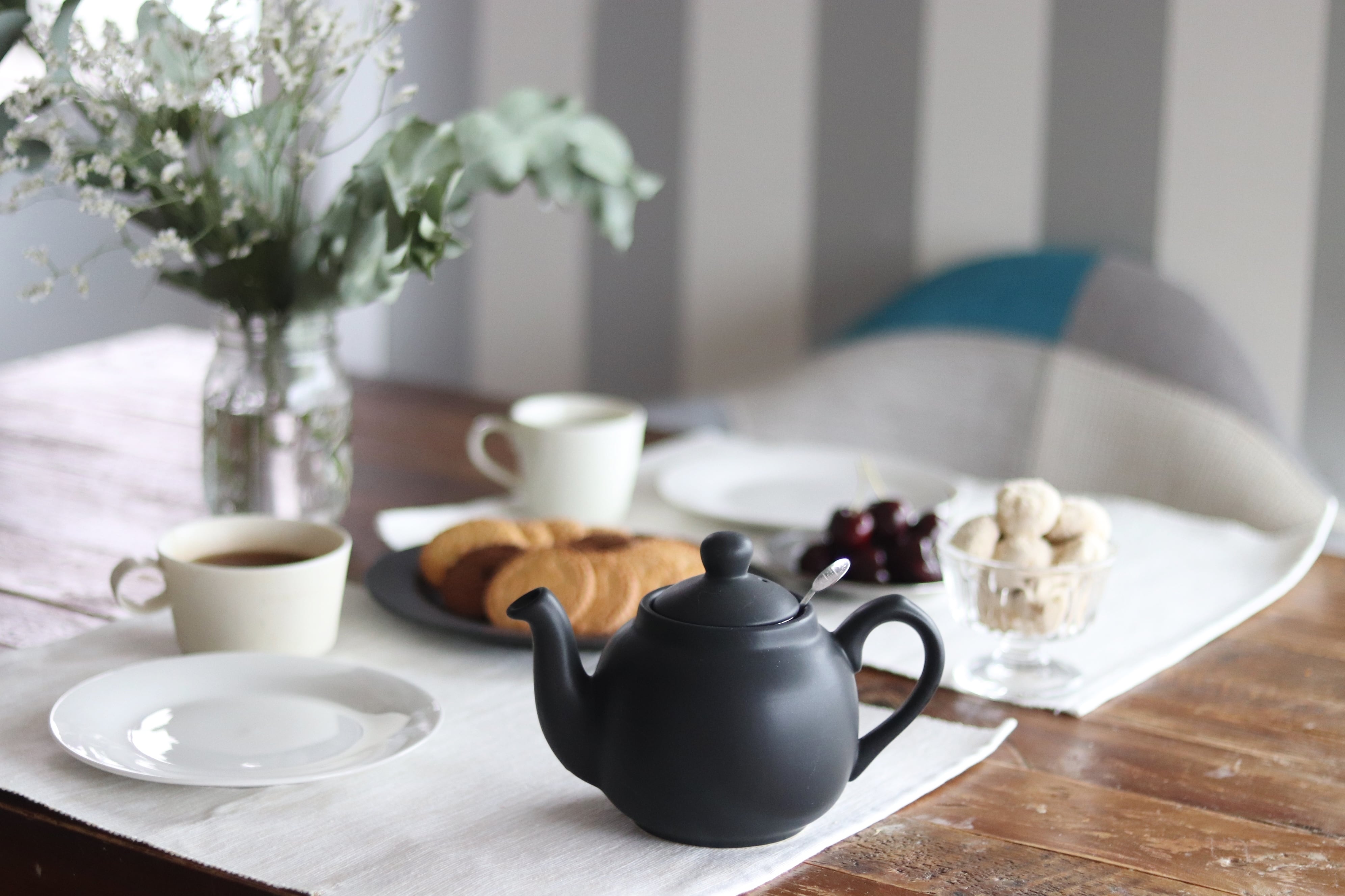 ティーポット 2カップ 600ml マットブラック | London Pottery