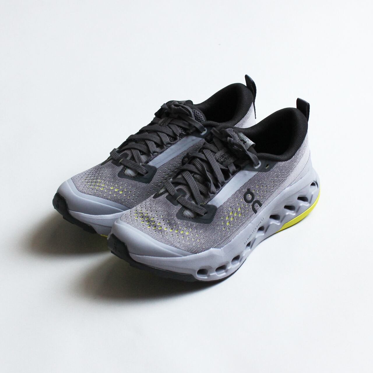 On(オン) Cloudsurfer Trail 2 -Iron | Lilac ウィメンズ トレイルランニングシューズ