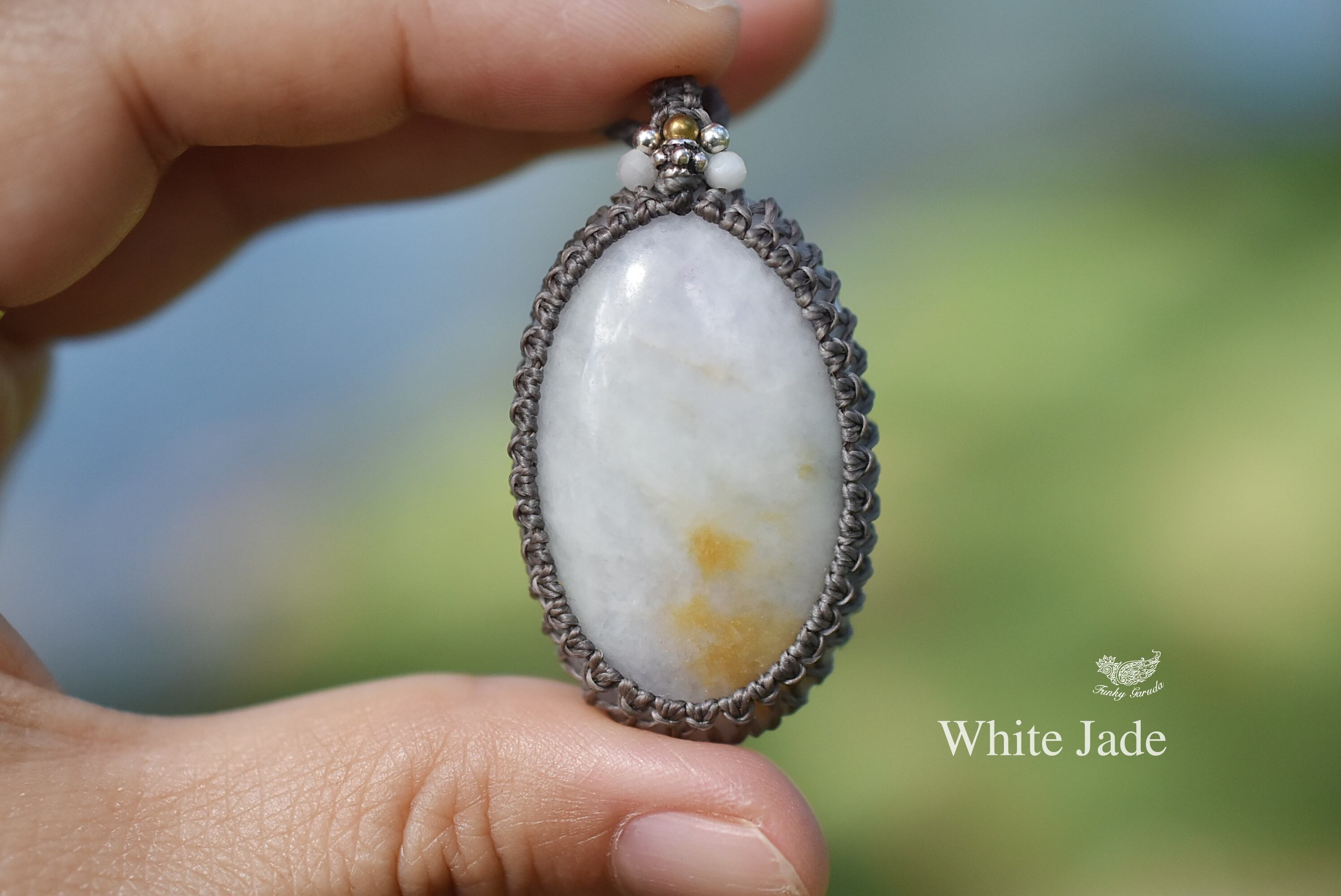 大粒★白雪ラベンダー★翡翠マクラメネックレス1246