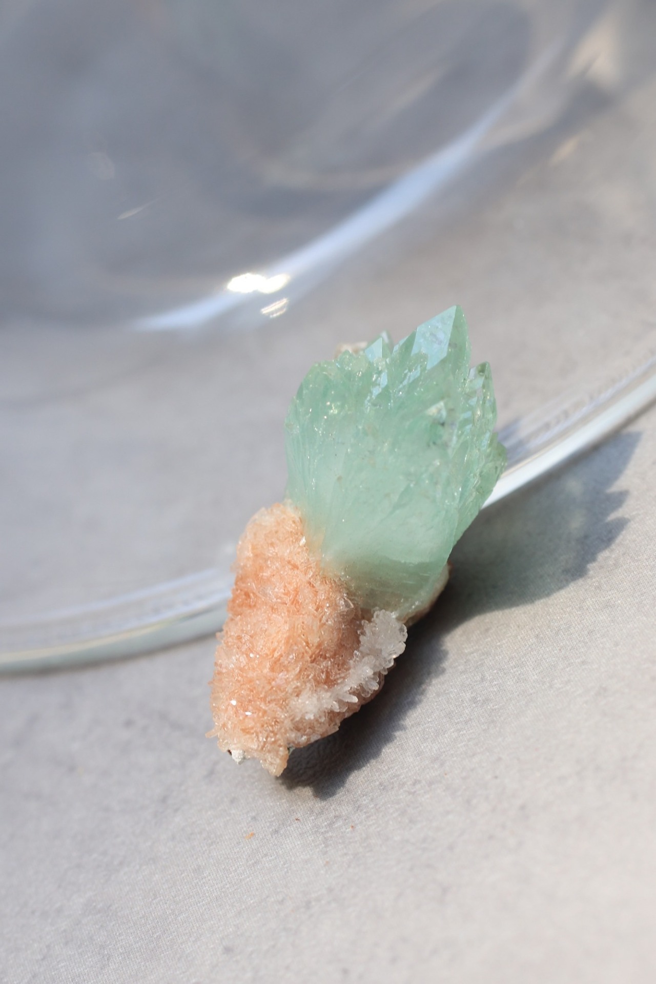 グリーンアポフィライト × ヒューランダイト 「輝く人参」Green Apophyllite × Heulandite ◇ 天然石・鉱物・パワーストーン・原石 | st00353