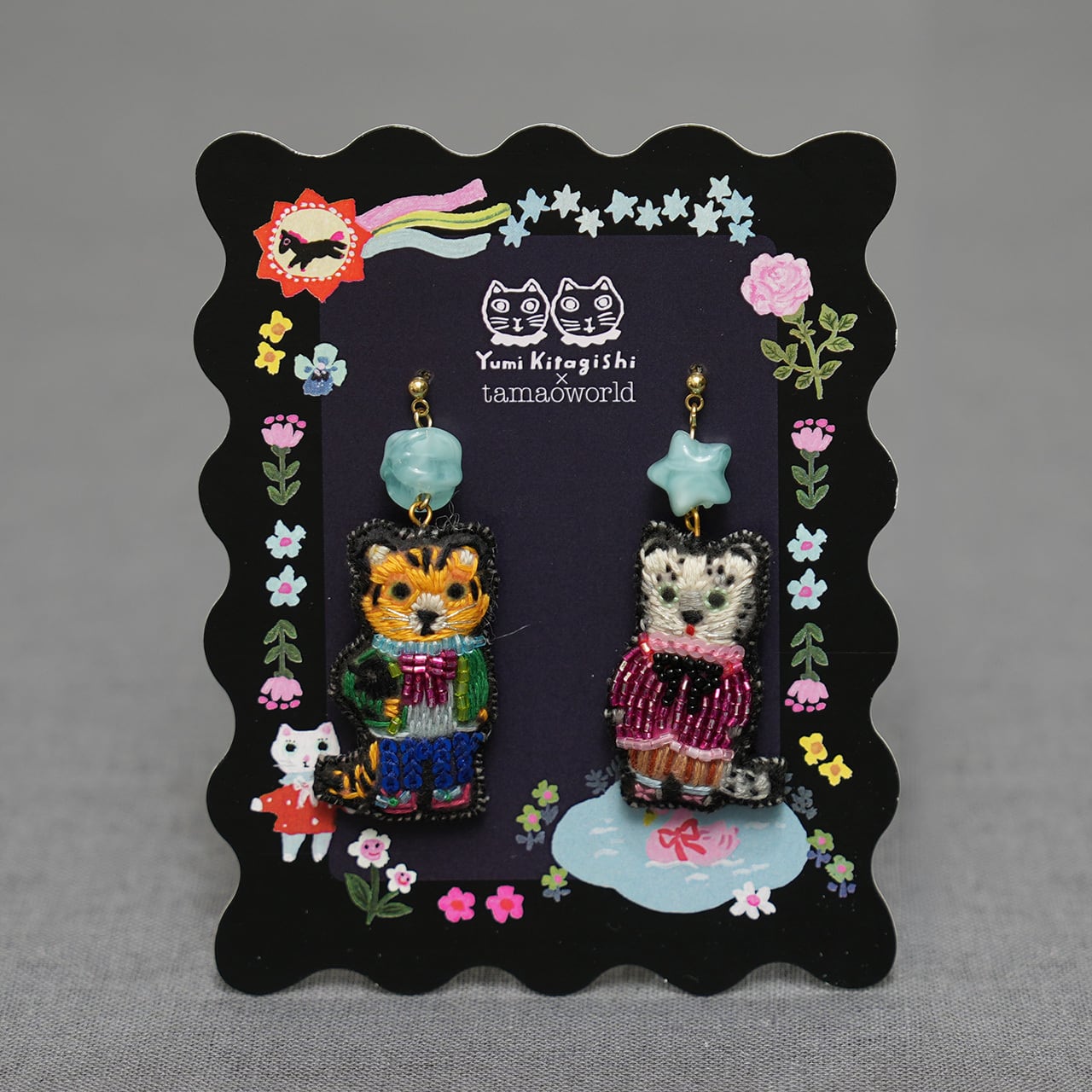 刺繍ピアス / 刺繍イヤリング Two cats and flower | tamaobazaaar