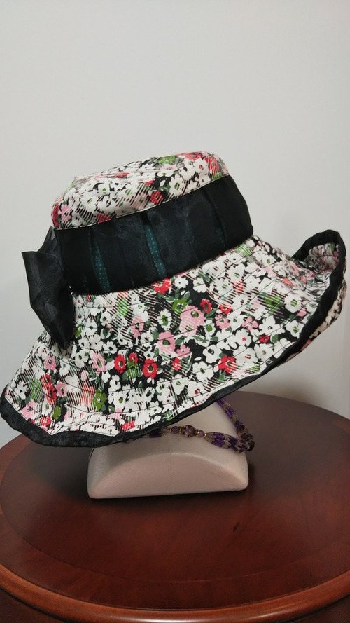 花柄×黒オーガンジーのつば広キャプリン ハンドメイド