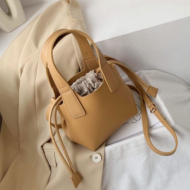 シンプルな風合いスモールバッグ2020新しい流行のファッション女性バッグワイルドインメッセンジャーバッグネットセレブポータブルピクチャーバッグ 手作りハンドバック43725541911