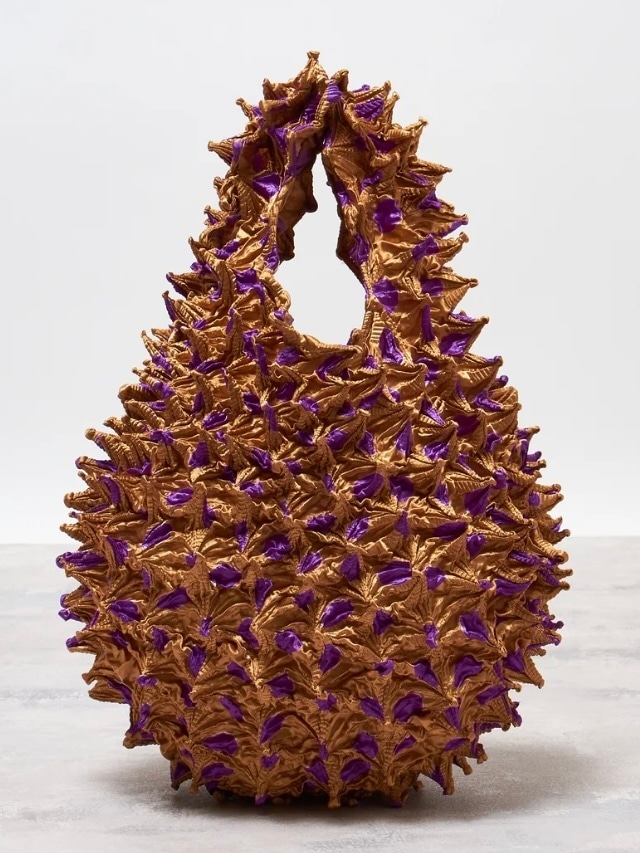 【送料無料】BUNZABURO 文三郎 / プチバッグ ラージドット /Gold x Purple Dots