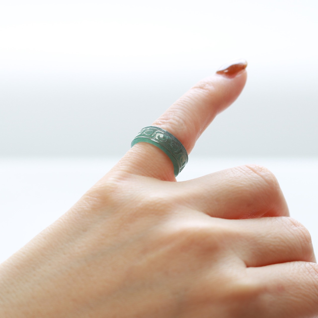 【5.5～6号】Guatemala carving 翡翠くり抜き甲丸リング A貨翡翠 jd_rg2509
