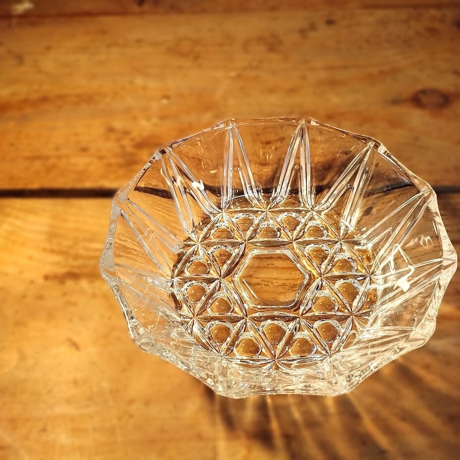 時代物 焼き物 鉢 小物入れ 器 宗刻印 幾何学模様 インテリア デザイン 時代物 焼き物 鉢 小物入れ 器 宗刻印 幾何学模様 インテリア