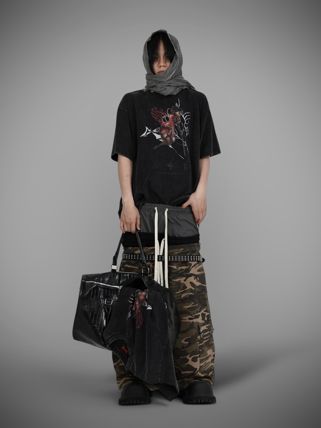 【LOVE KILLER】killer girl graphic cross logo t-shirt