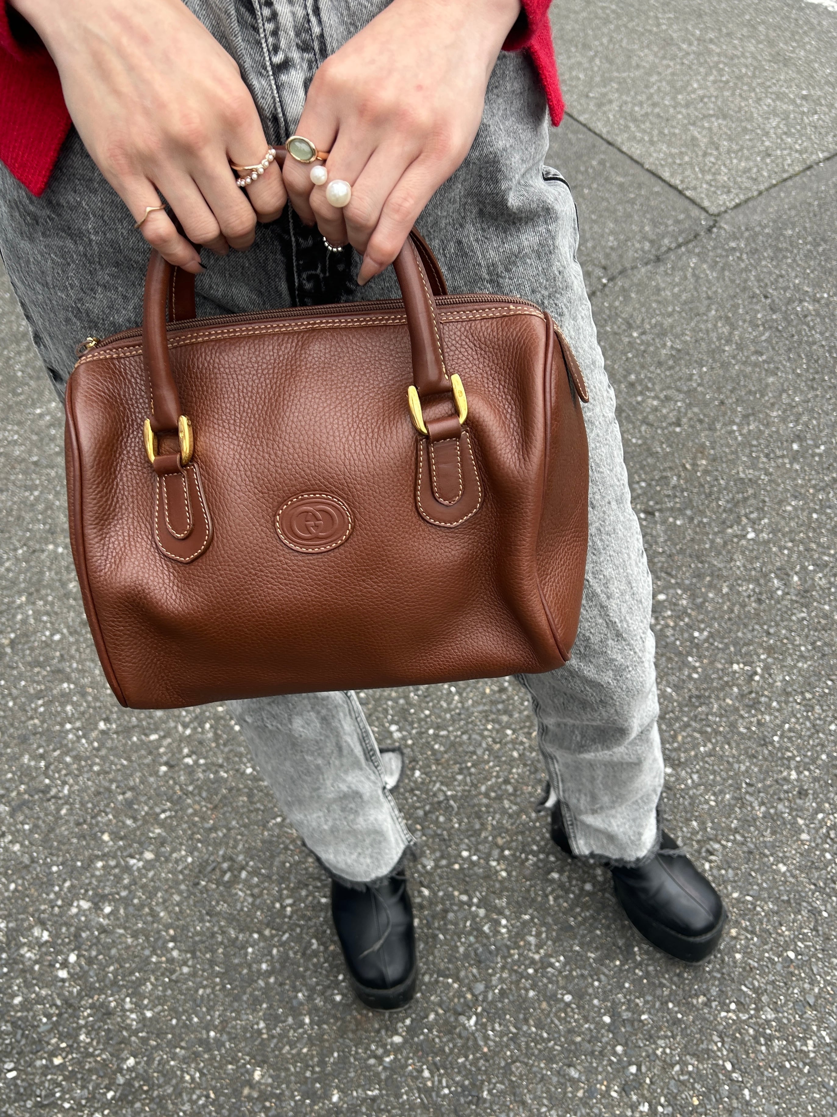ハンドバッグ GUCCI ミニボストン ブラウン レザー GUCCI グッチ ハンドバッグ ブラウン ロゴ型押し レザー ミニボストン