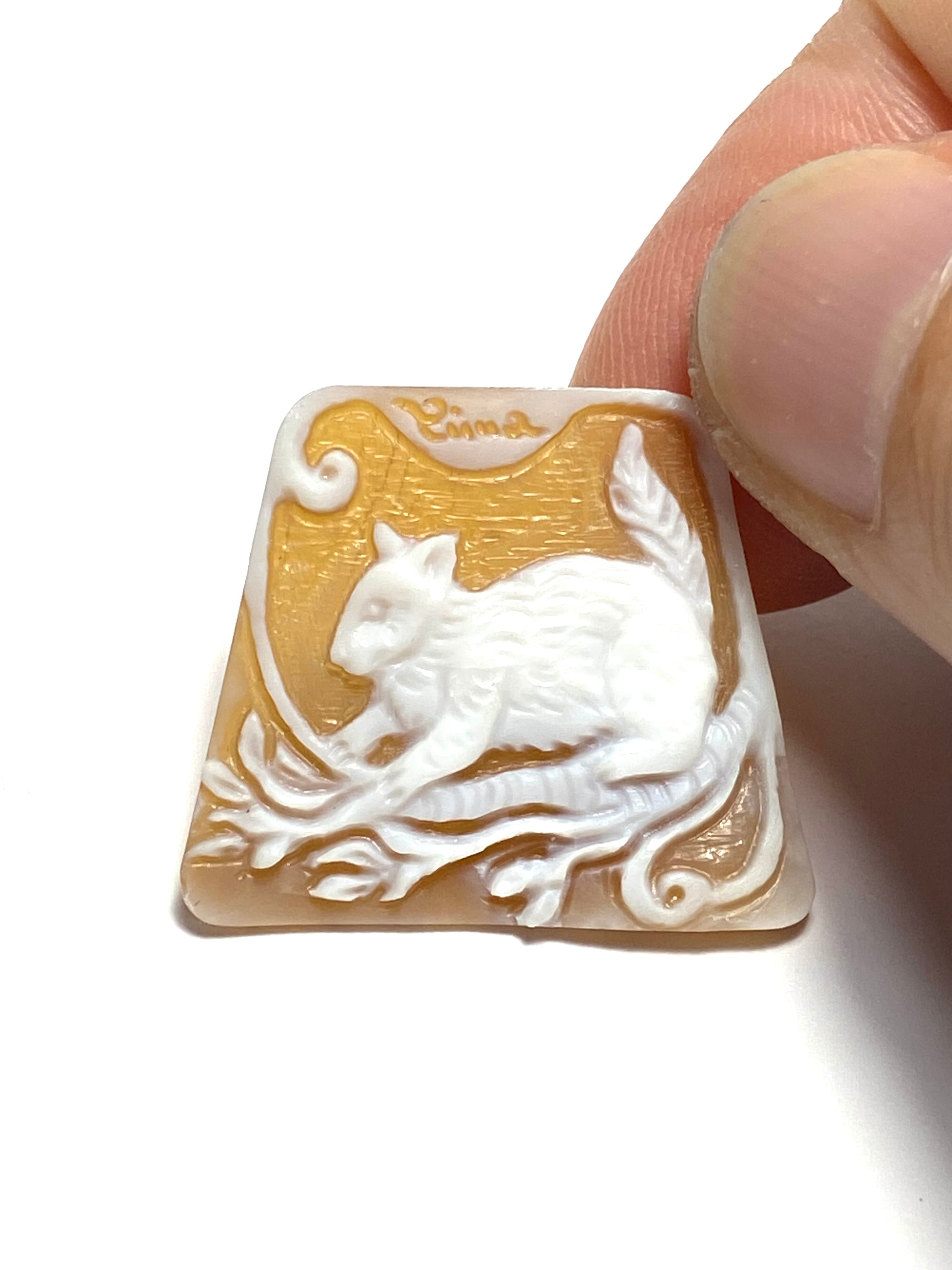 13.シェルカメオ(リス)［No.HA-2138］ | デザインアトリエ -kakera-