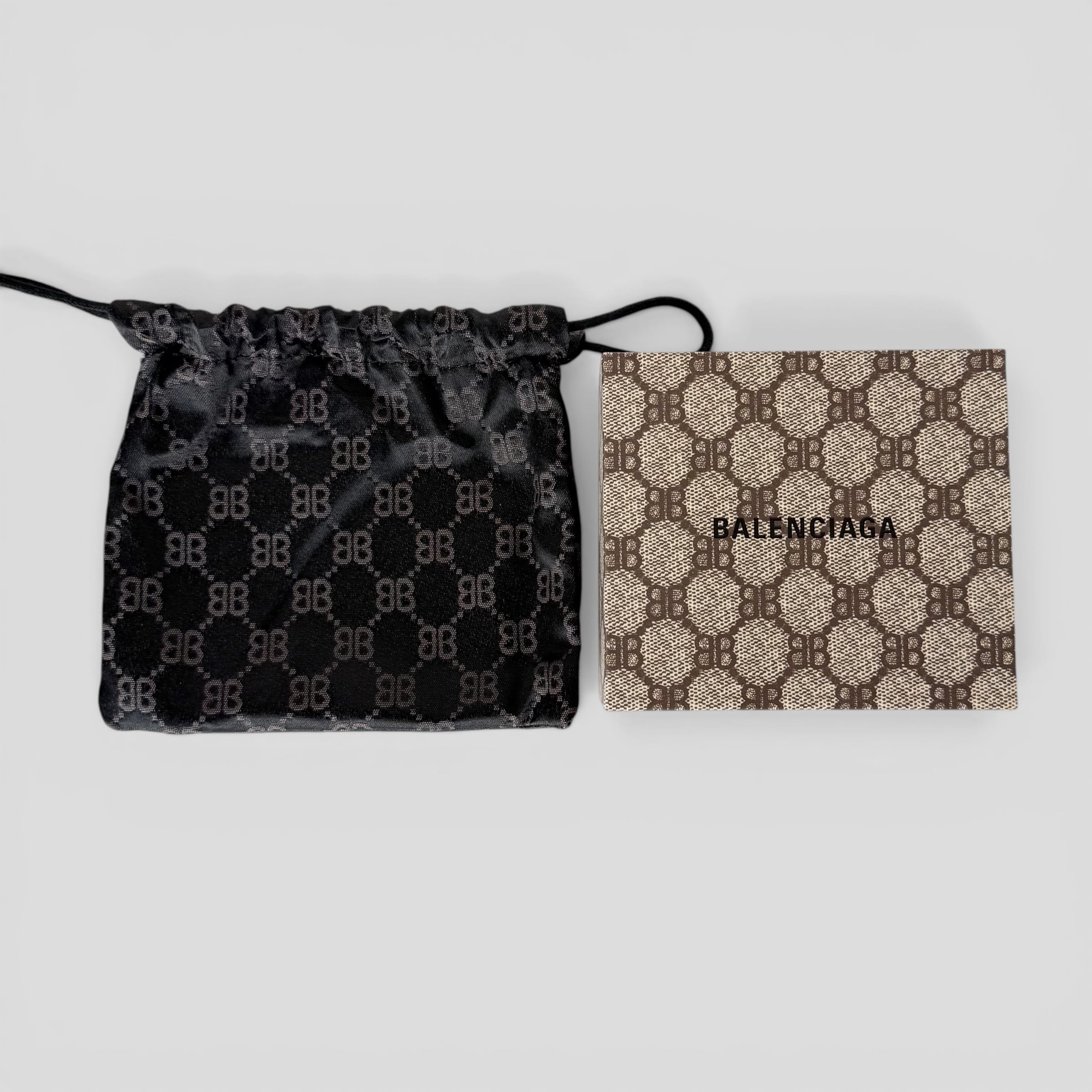 BALENCIAGA × GUCCI The Hacker Project Compact Wallet Black | BRAND