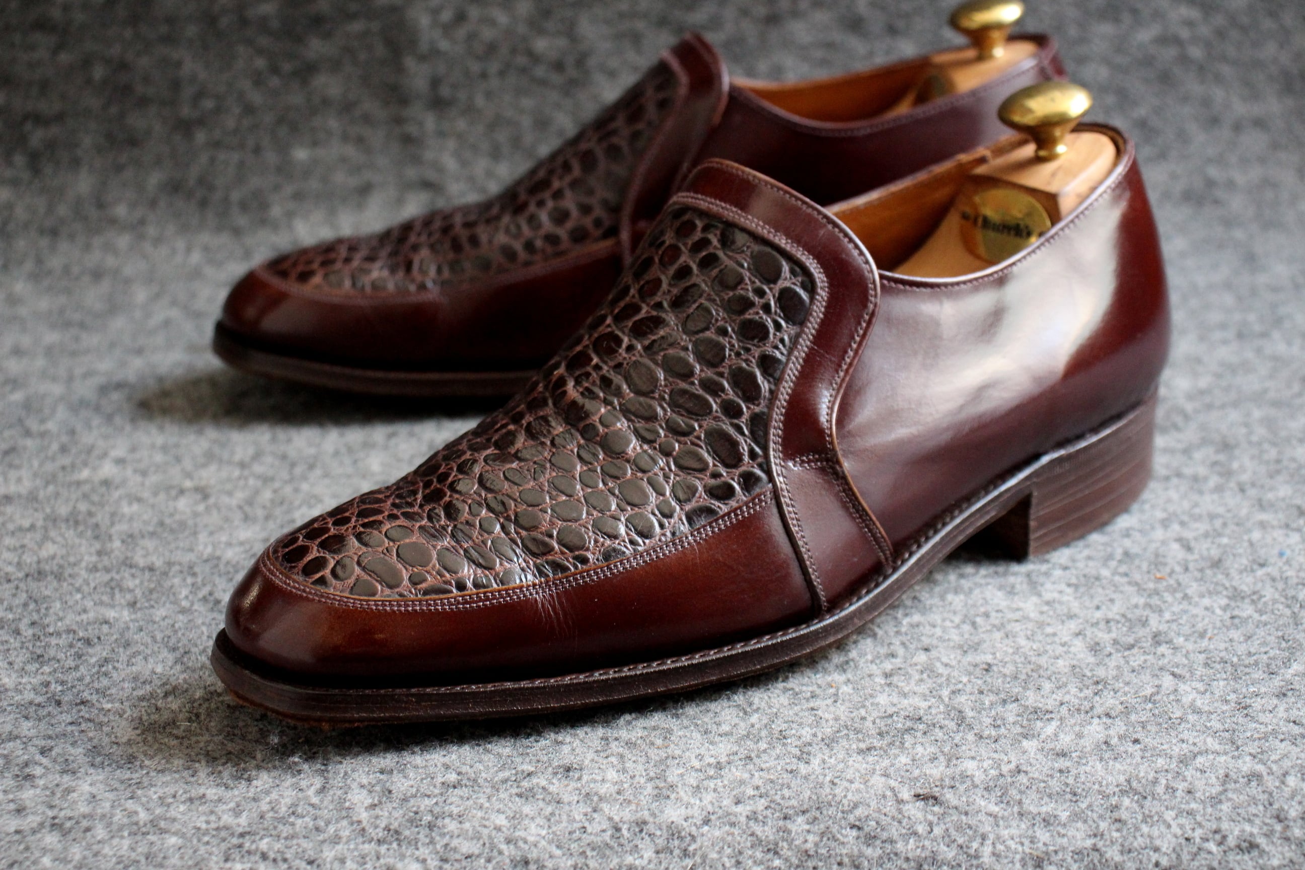 SUPER 8 SHOES