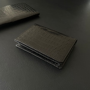CARD HOLDER