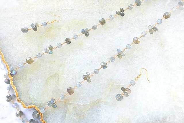 《ミステリアス・ブルーグレー》ラブラドライト ネックレス＆ピアスセット②