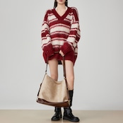 レッドボーダーVネックニット H0054