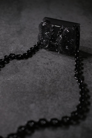 【Mame Kurogouchi】Transparent Sculptural Micro Chain Bag - black -