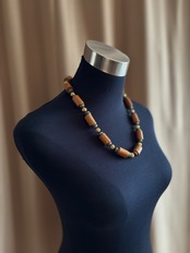 wood and gold tone bead necklace-5144-8