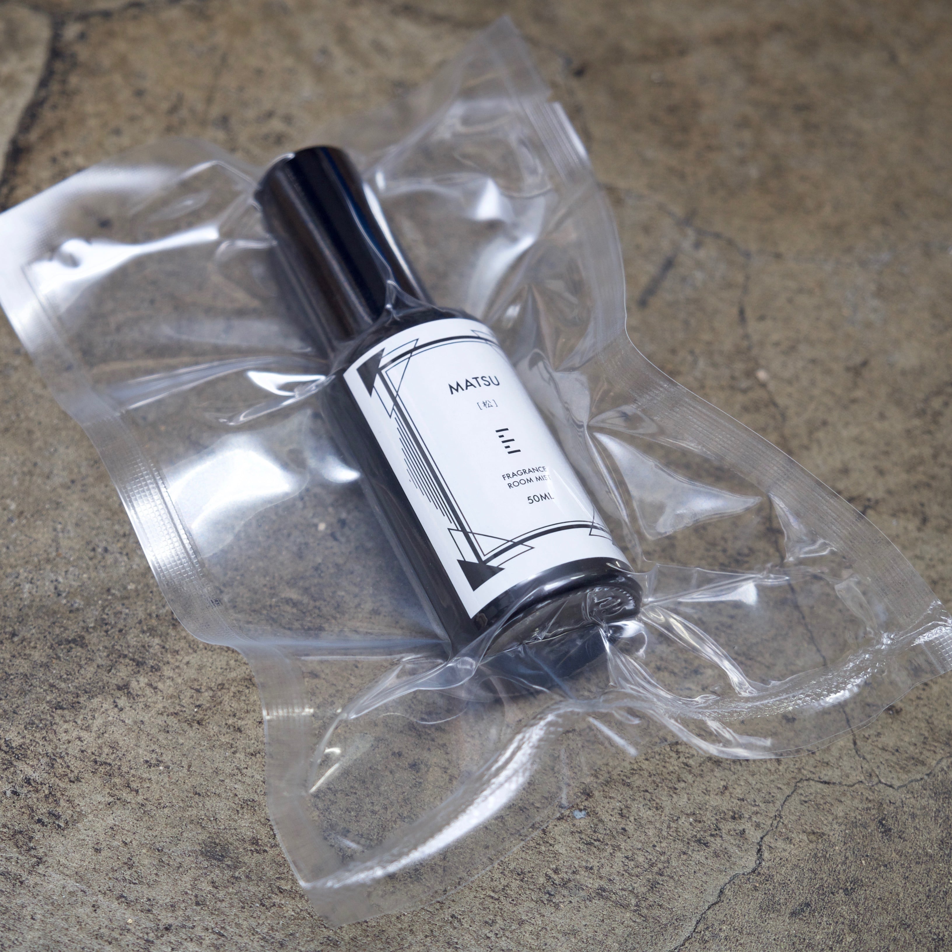 ROOM FRAGRANCE MATSU / ルームフレグランス 松 / T.A.S 50ml | LIM