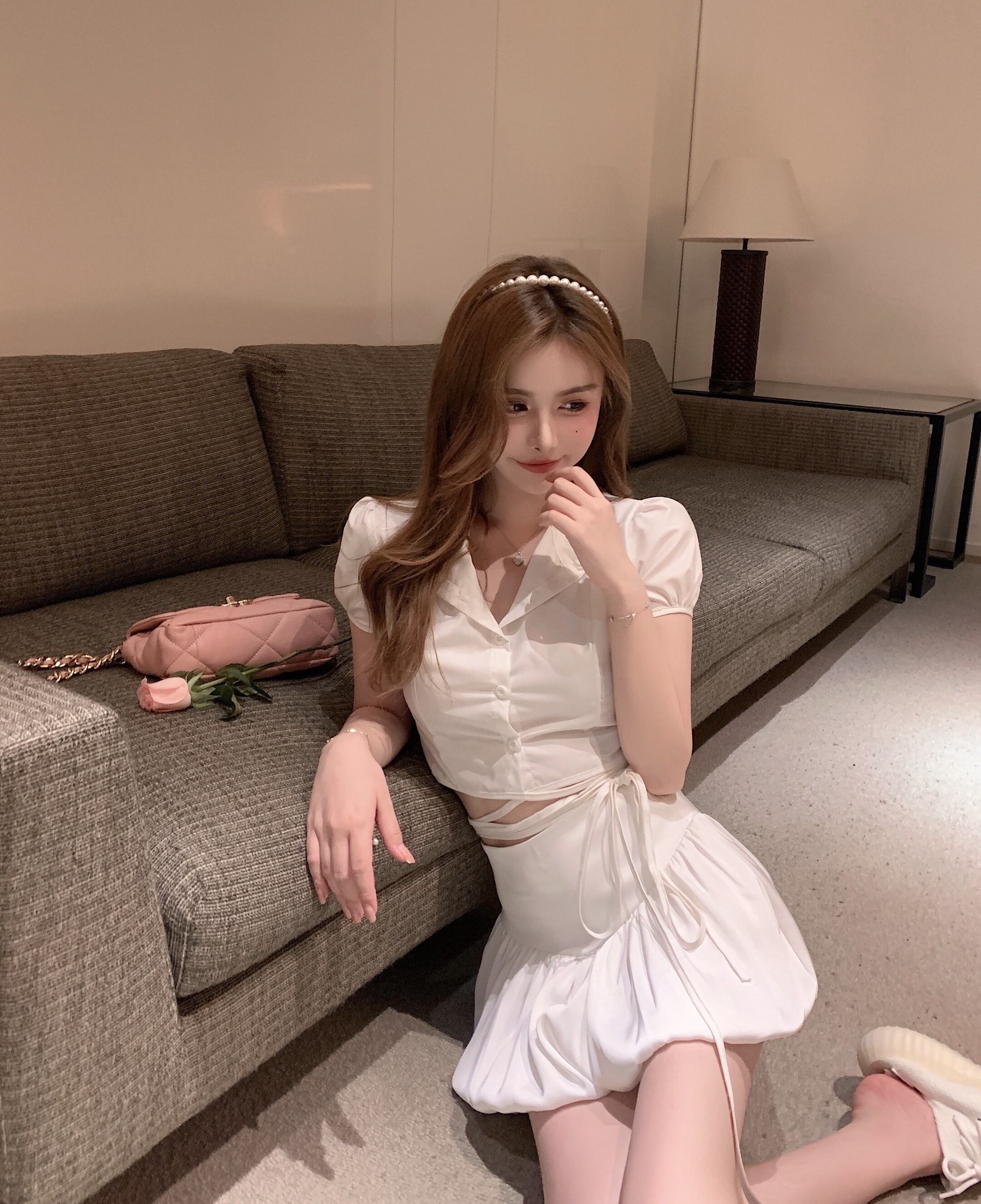 シャツ サマー薄手ショートホワイトハイウェストウェストトップス 夏物 ブラックストロベリース52255034078