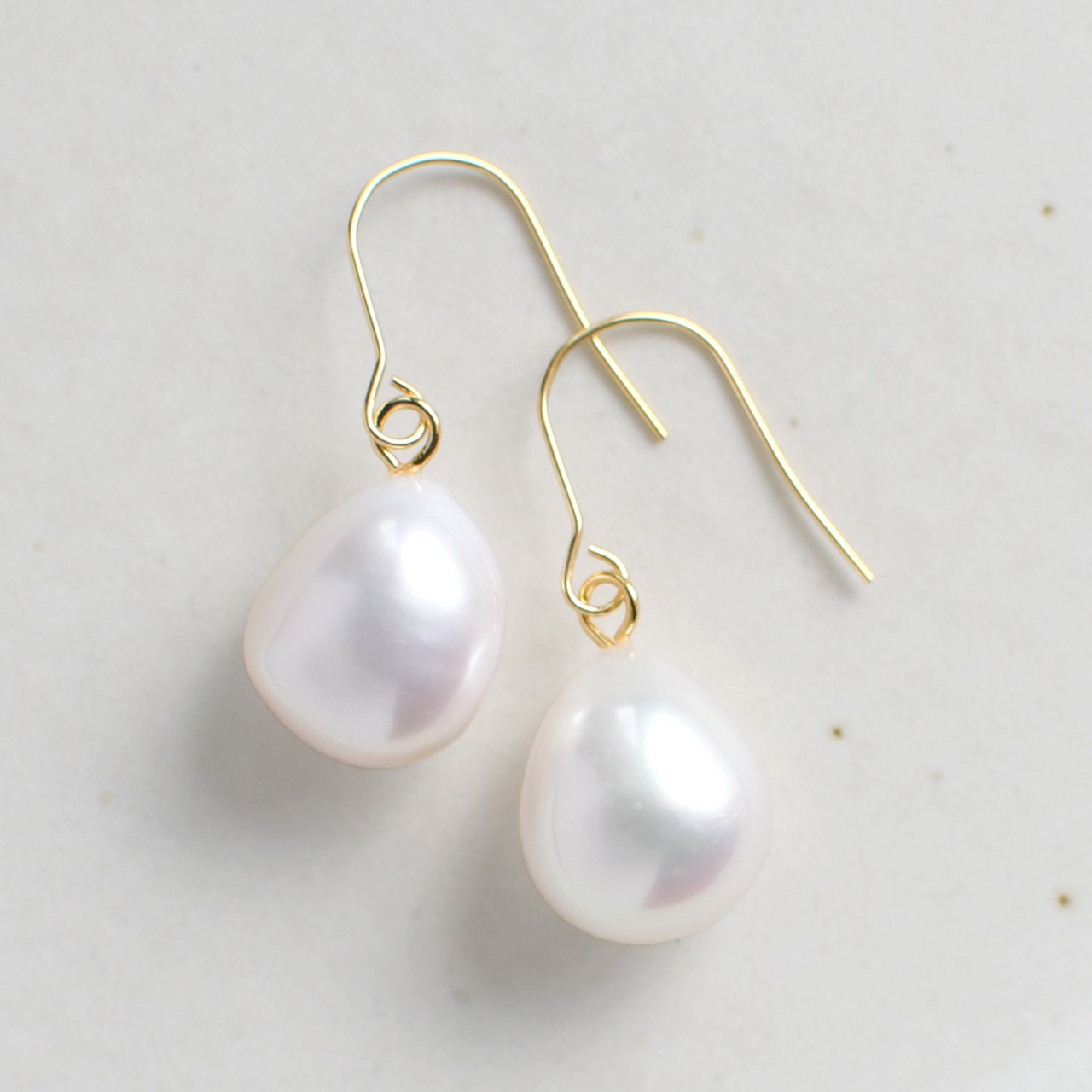 自然なしずくフォルム 大粒バロック 淡水パール ピアス イヤリング / 10.0mm以上 ドロップパール / ps-159