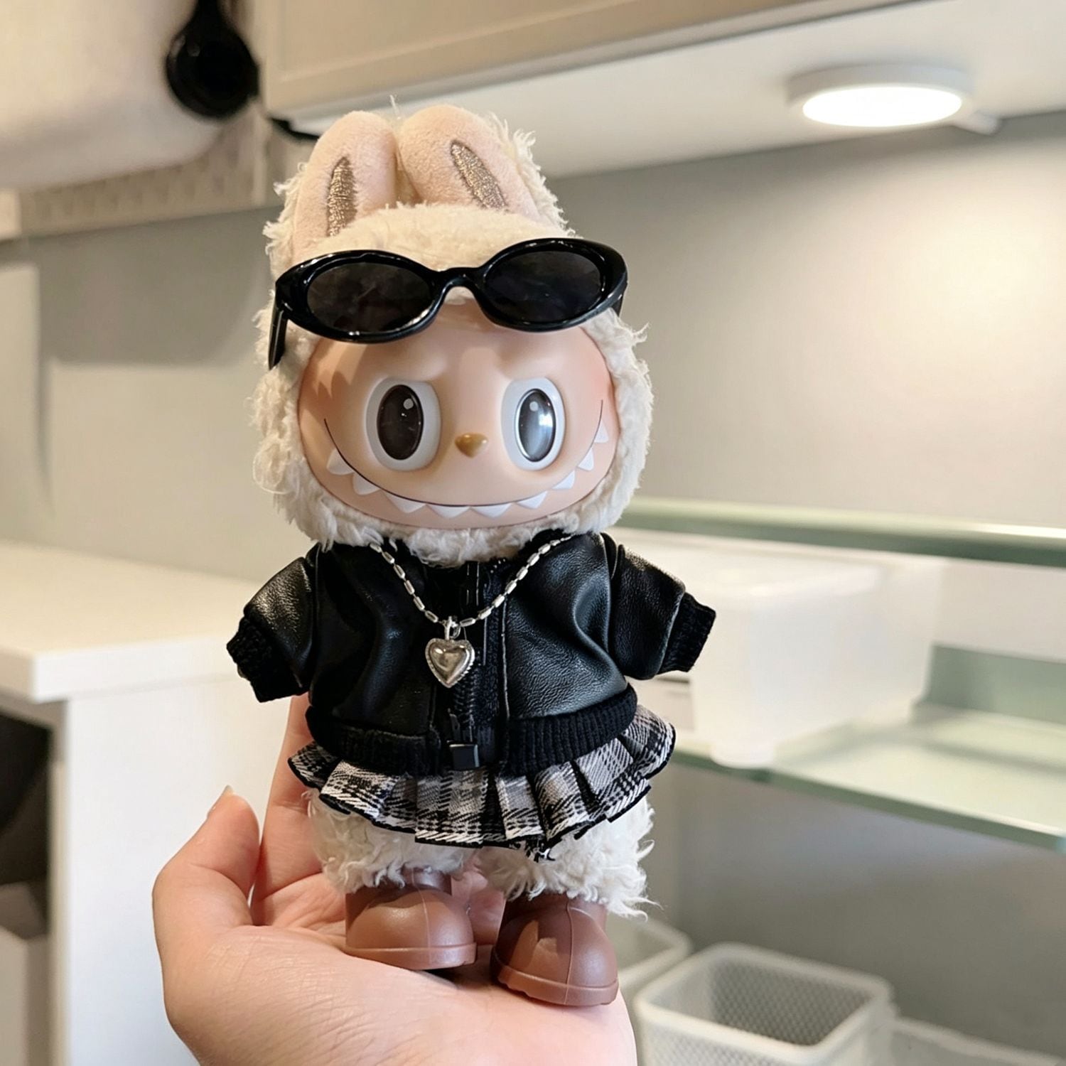 LABUBU 1〜3代用 おしゃれ ジャケット+チェック柄スカート+ネックレス+