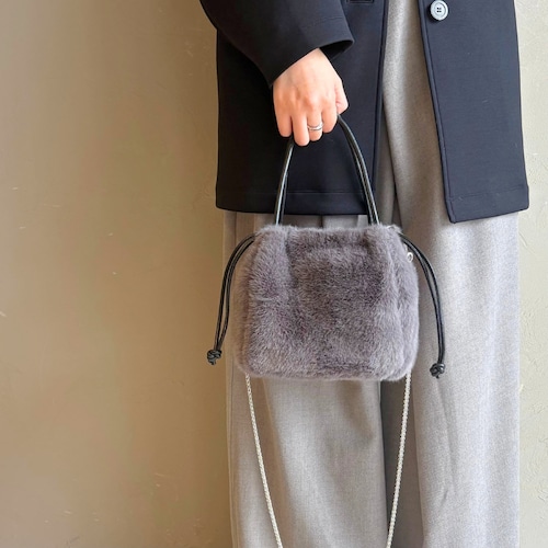 ファー巾着バッグ