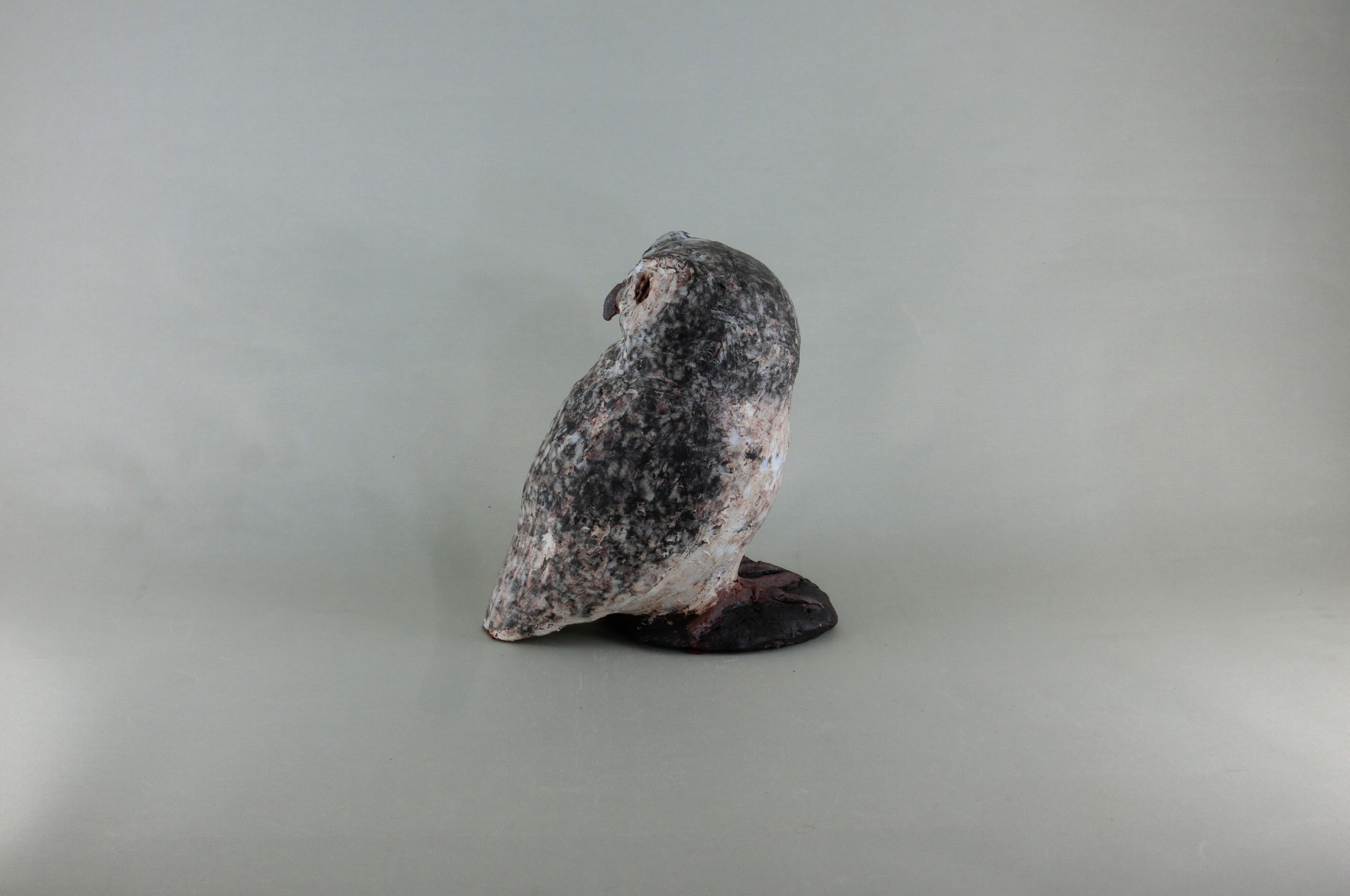 フクロウシリーズ（羽倉　正）後ろ向き（小）