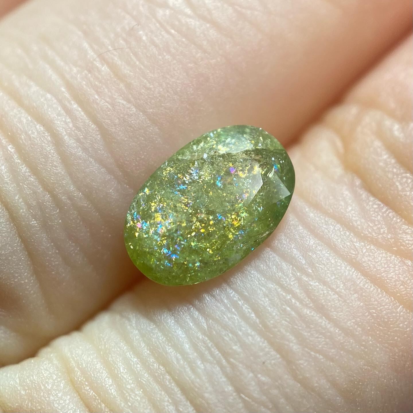 輝く虹 クロムトルマリン