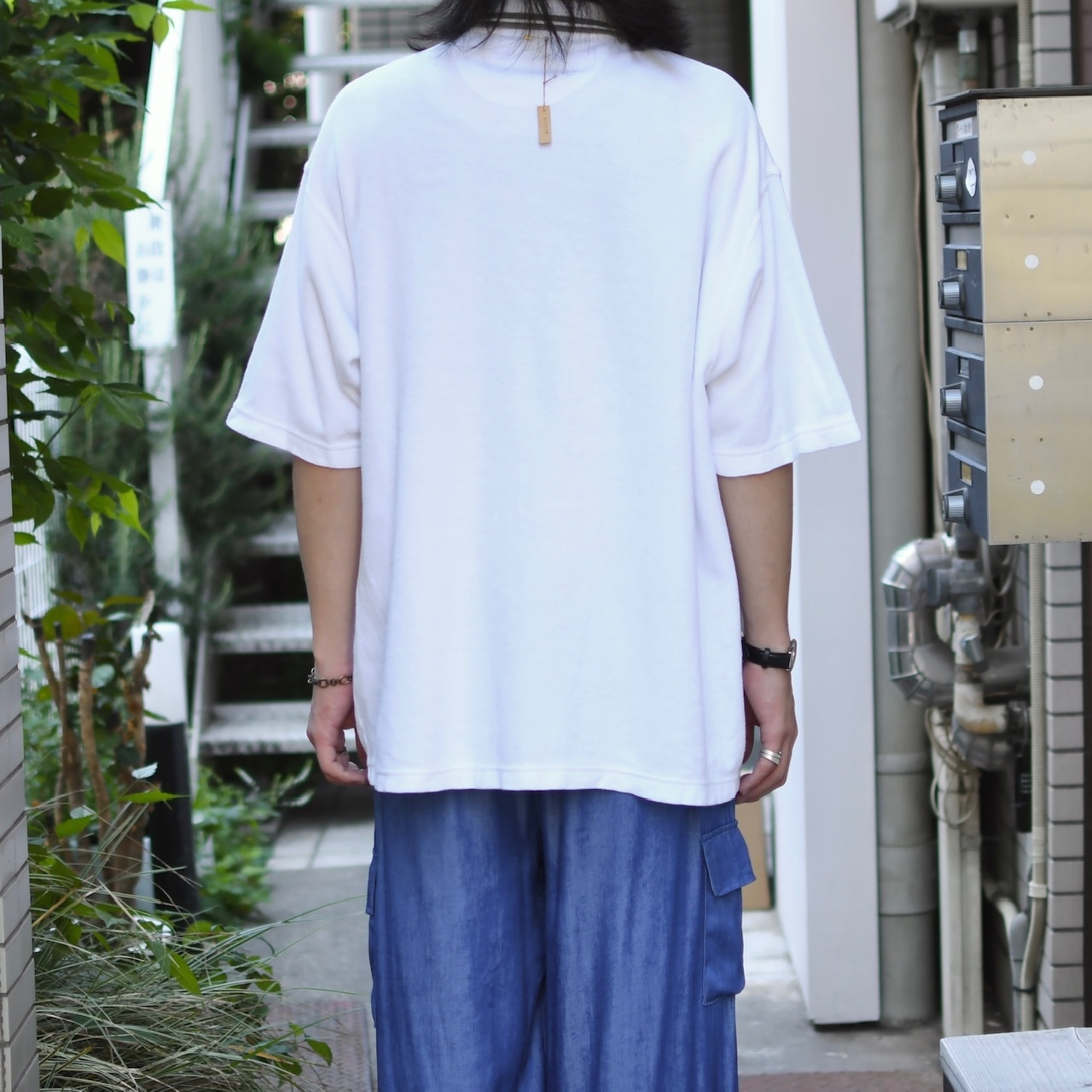 LE COLLEZIONI STRUCTURE white knitted shirt