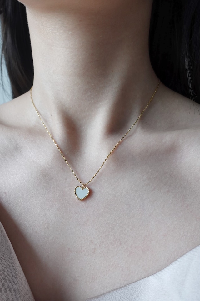 heart shell petal necklace