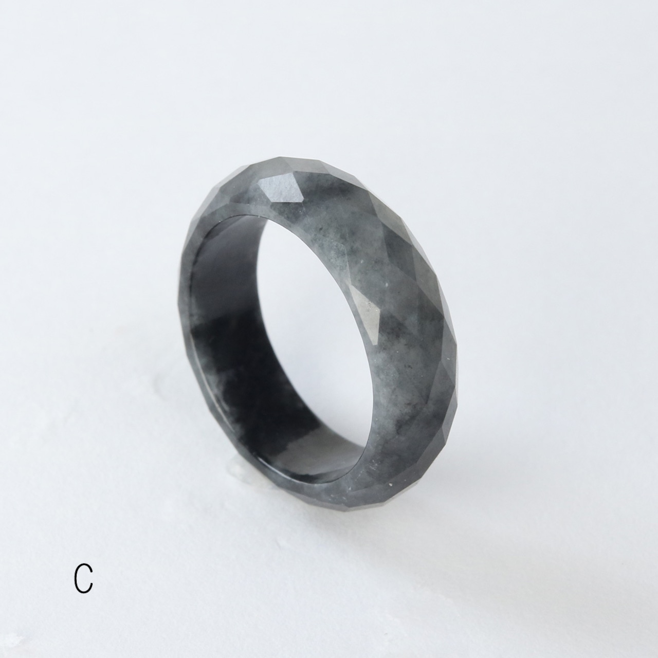 【10号】ブラックのキラメキがカッコいい！黒翡翠甲丸リング black facetcut ring A貨翡翠 jd_rg1079