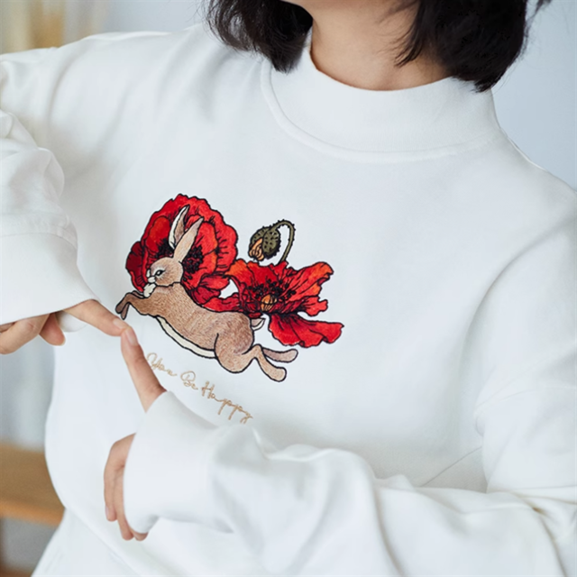 ウサギ刺繍ハーフネックスウェット　10942