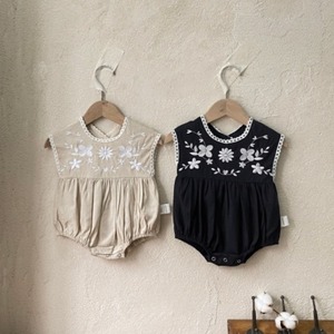 【BABY】夏作コットンリネン 刺繍 ロンパース