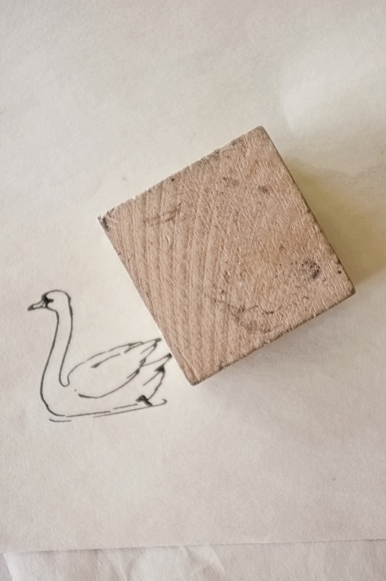 フランス 6c 黙想する白鳥さんとメランコリーな木製スタンプ ヴィンテージ
