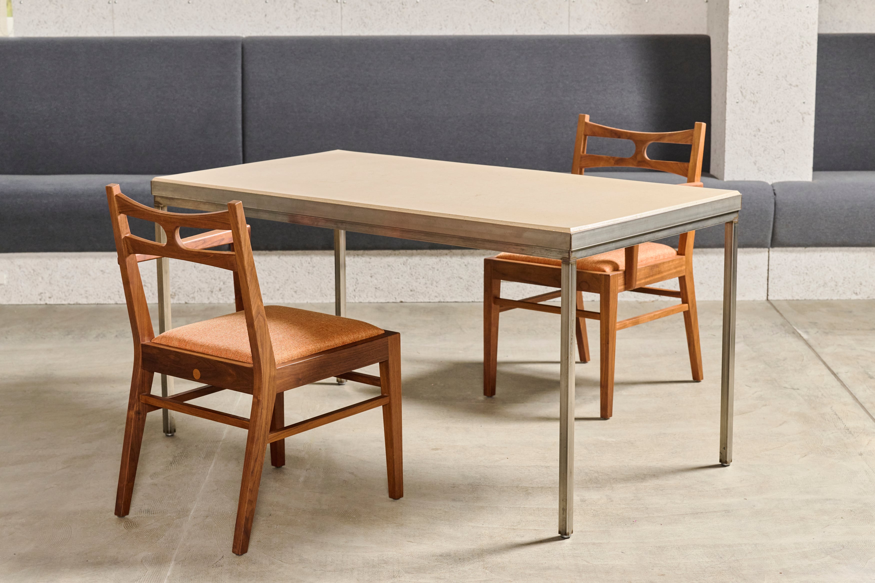 小鹿田土 左官磨き仕上げ ステンレステーブル | eranoiwa