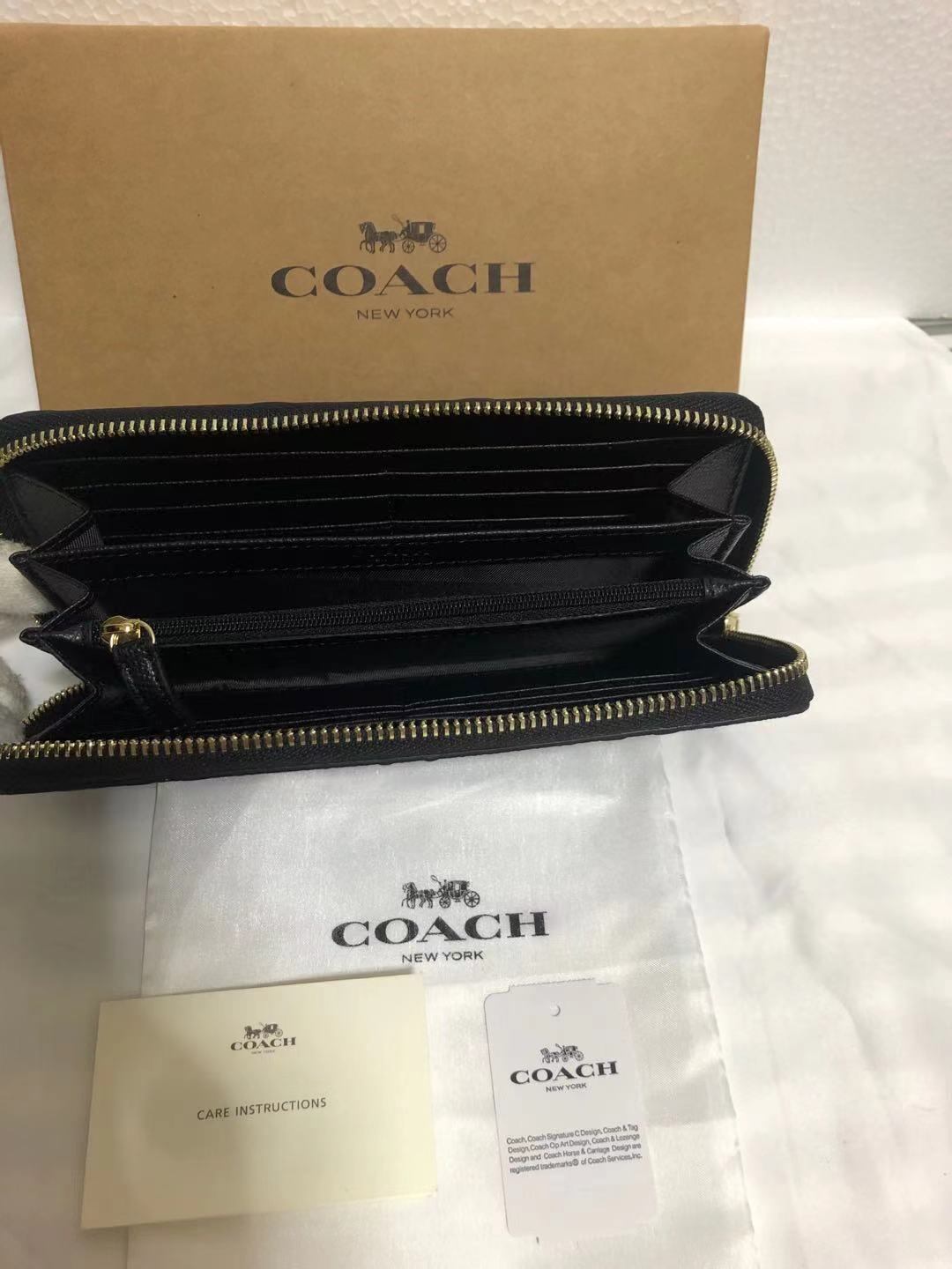 大人気！新品 COACH コーチ 長財布 シンプル オシャレ シグネチャー