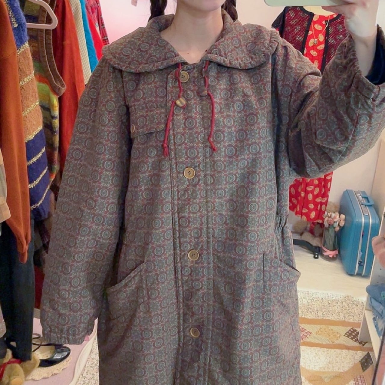 round collar geometric drawstring coat