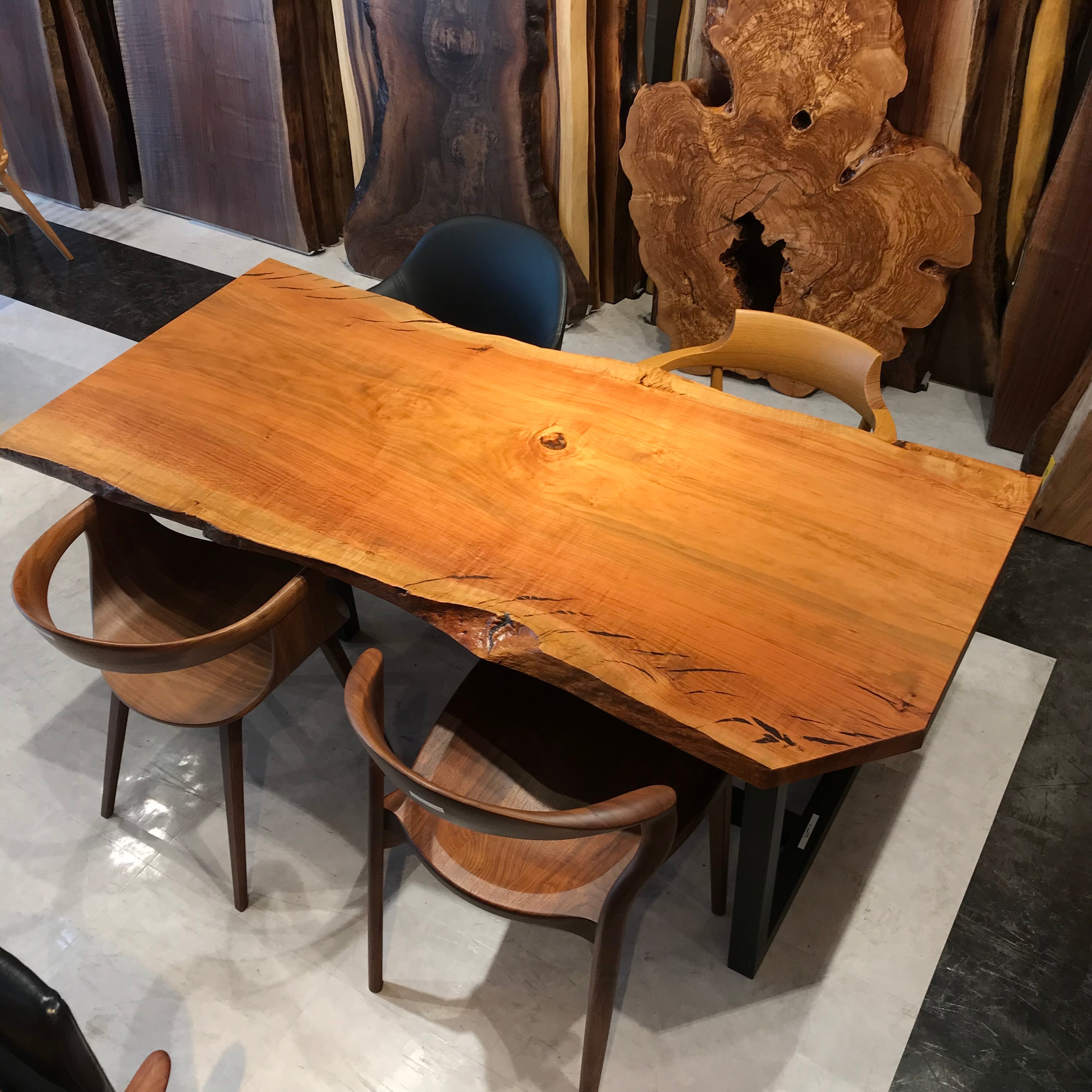 【OUTLET】桜(サクラ)_1700×750-770×45_横浜OUTLET PLUS_テーブル天板/一枚板 2706 t001