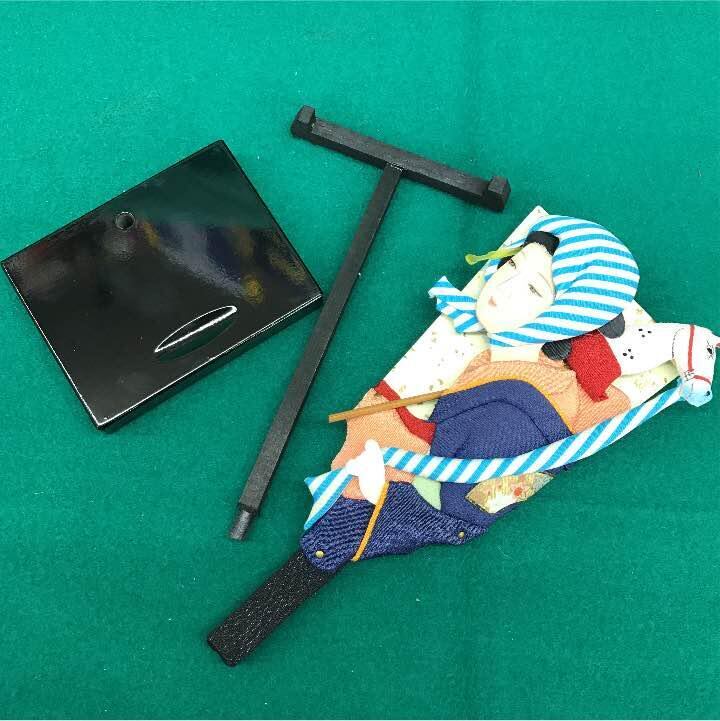 春駒の羽子板 | 株式会社 山本人形