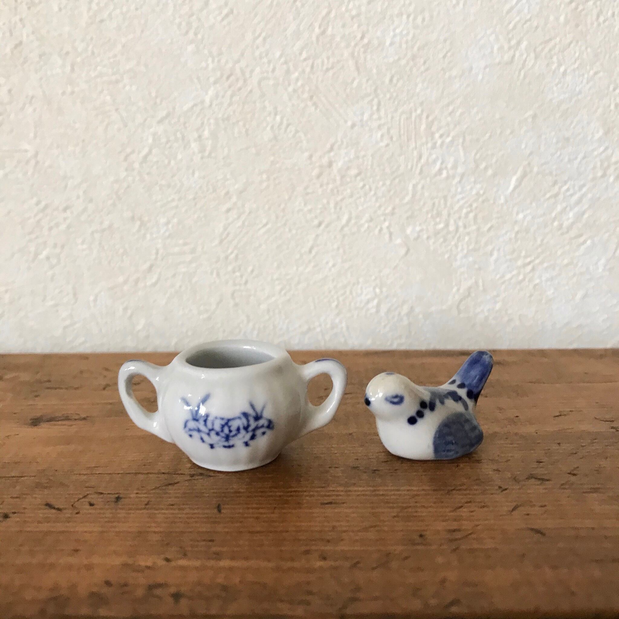 青い陶器と青い鳥