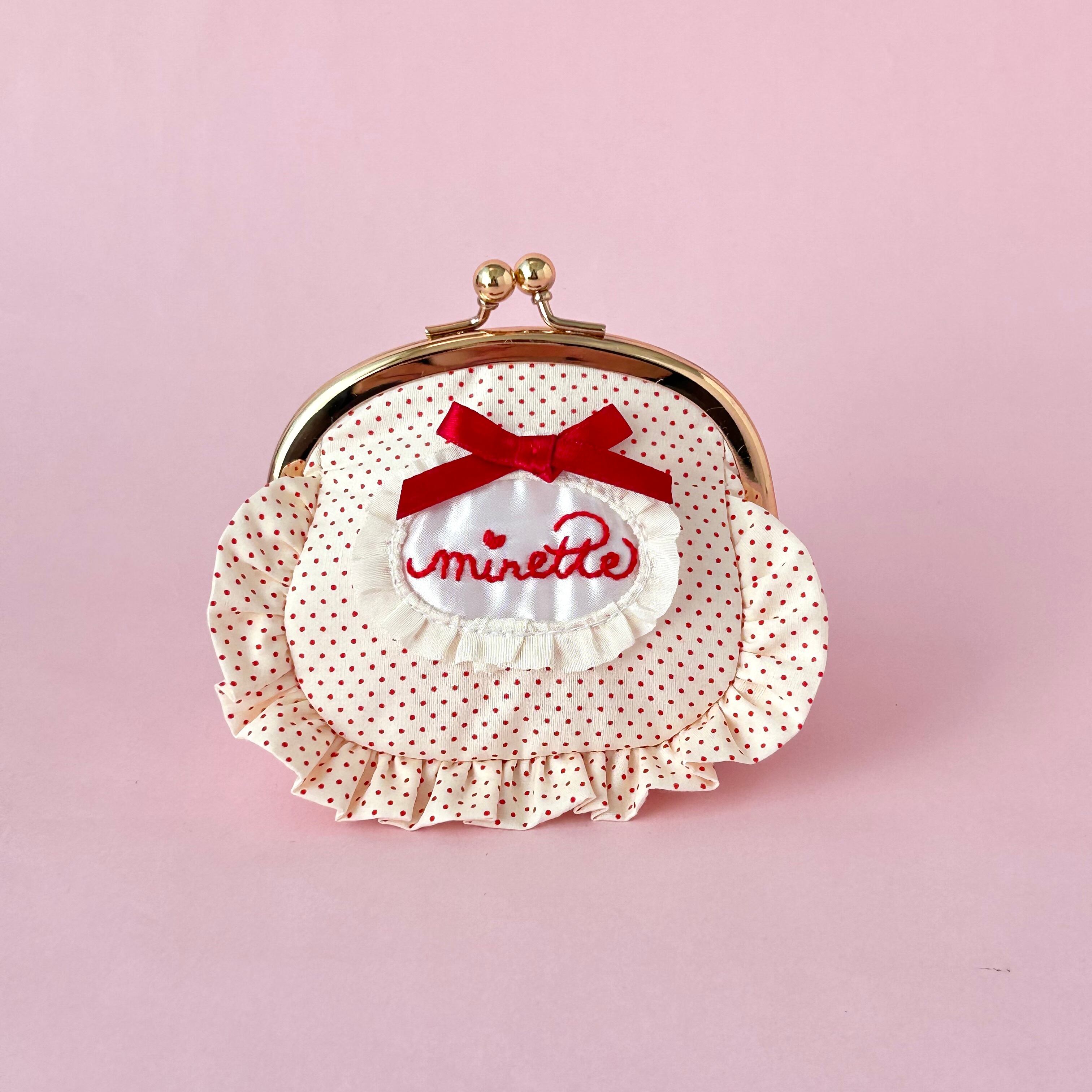 がま口ポーチ（赤ドット/minetteロゴ刺繍） | minette“ミネット”手刺繍