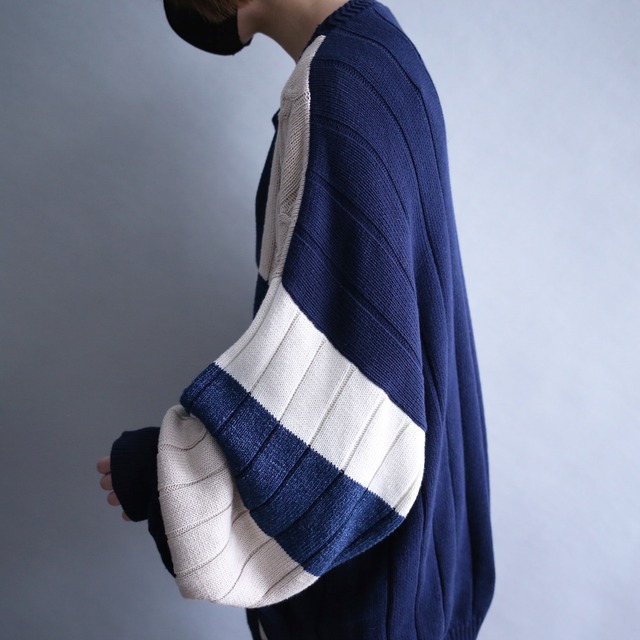 good coloring 3D knit panel pattern XXX over size cotton sweater