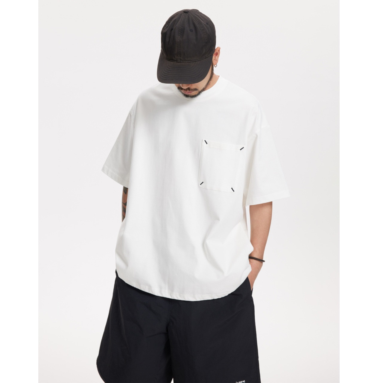 Stitch detail pocket tee 0825 - 7