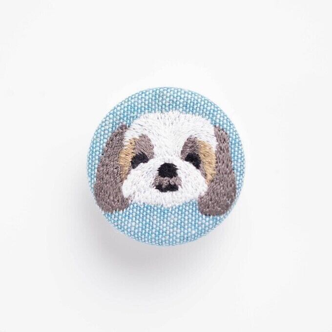 刺繍くるみブローチ(青)シーズー