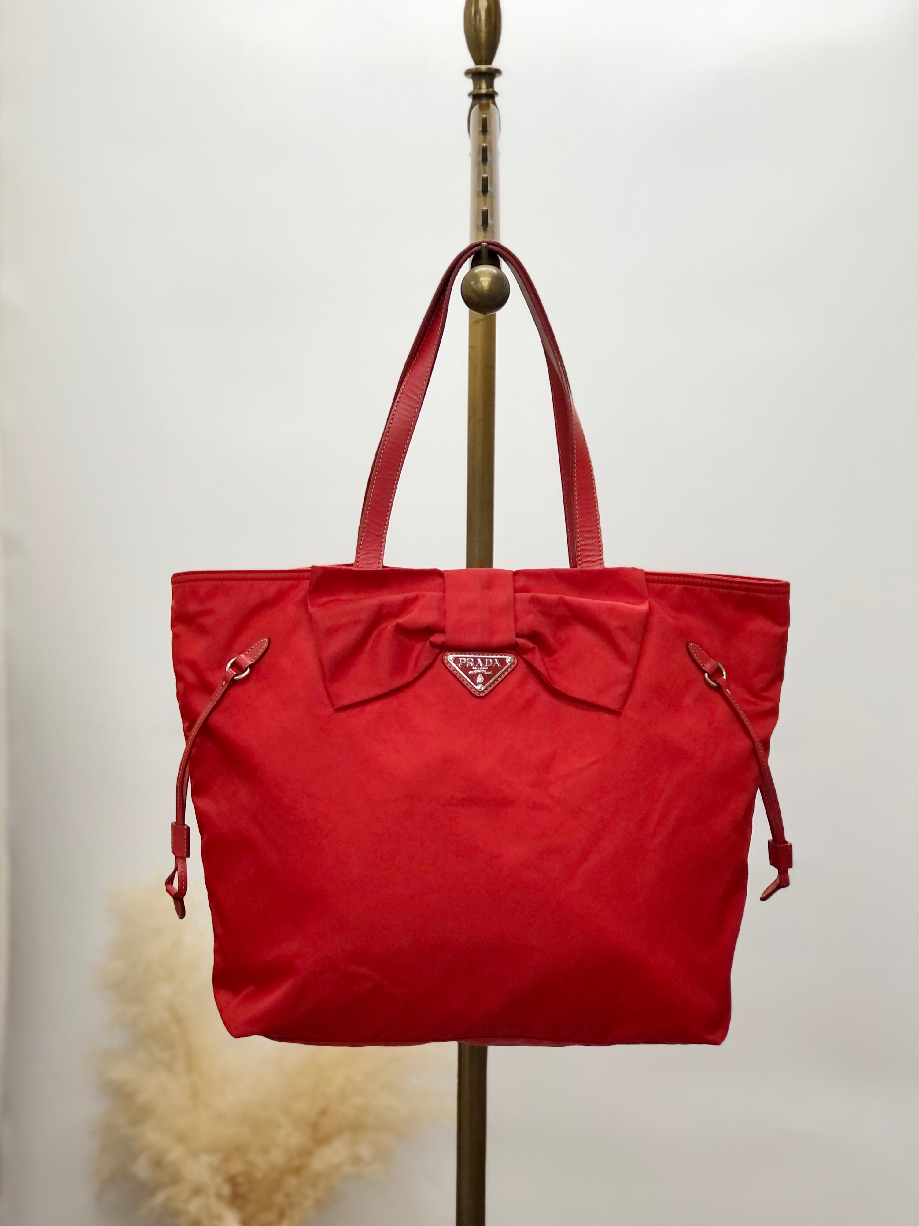 プラダ　PRADA トートバッグ　レッド PRADA プラダトートバッグナイロン赤