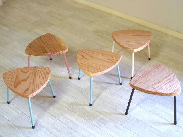 三角スツール【小】杉　アイアン　椅子