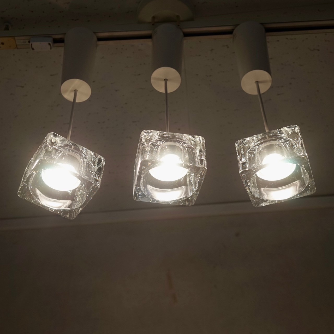 パナソニック Panasonic ペンダントライト 3灯 LGB11015LE1 ガラス クリア おしゃれ ダイニング 照明 モダン 北欧