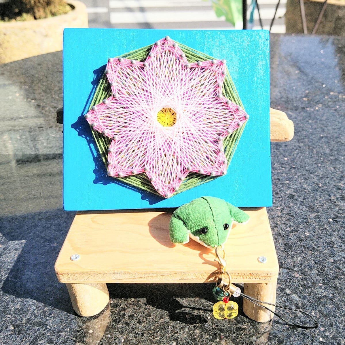 糸掛けアートメッセージ作品 【蓮】 | むげんまるの【糸掛けアート