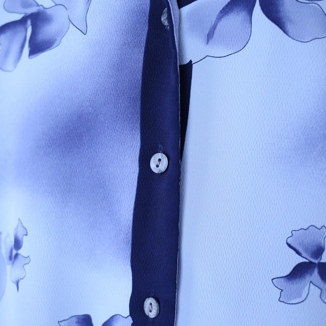 beautiful blue flower pattern loose silhouette open collar shirt